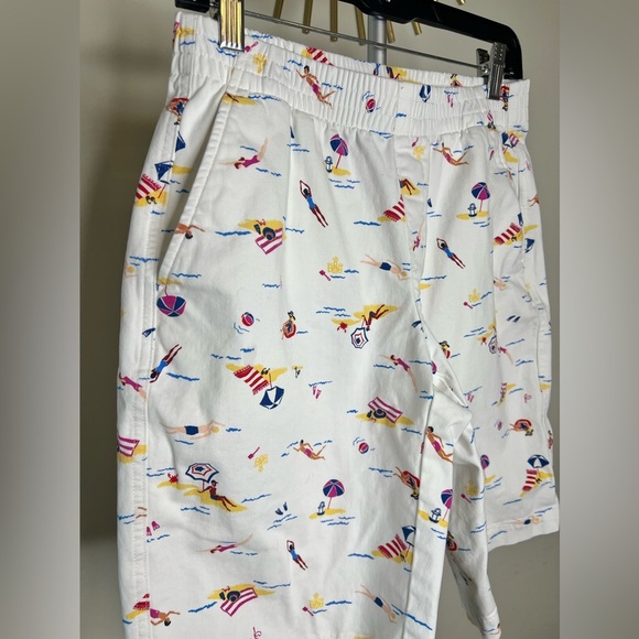 Land’s End beach theme Bermuda shorts. Pull on shorts elastic waist. Size 4 EUC - Picture 3 of 8